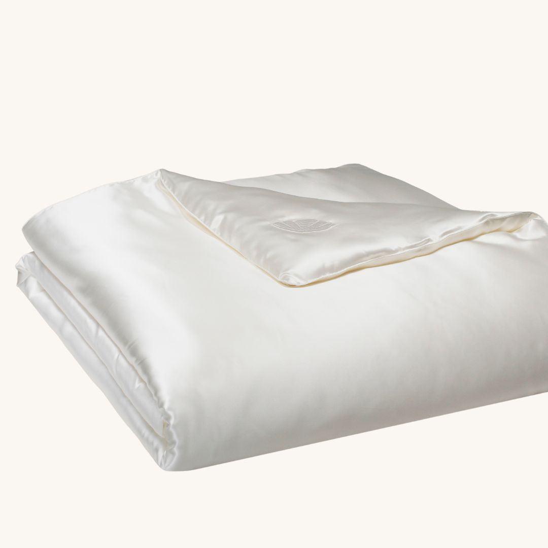 Luxury Silk Comforter - Image 6