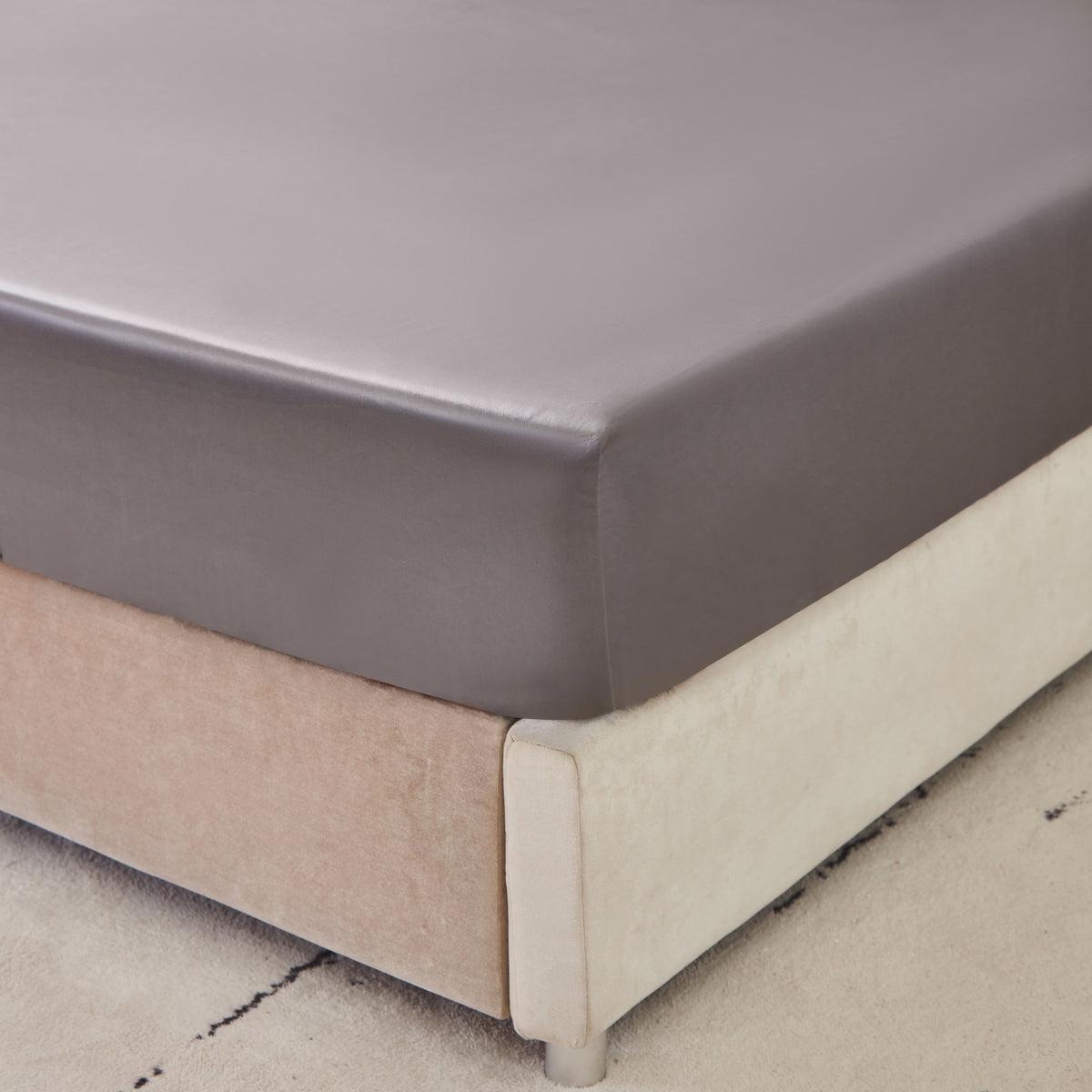 22 Momme Silk Fitted Sheet - Image 3